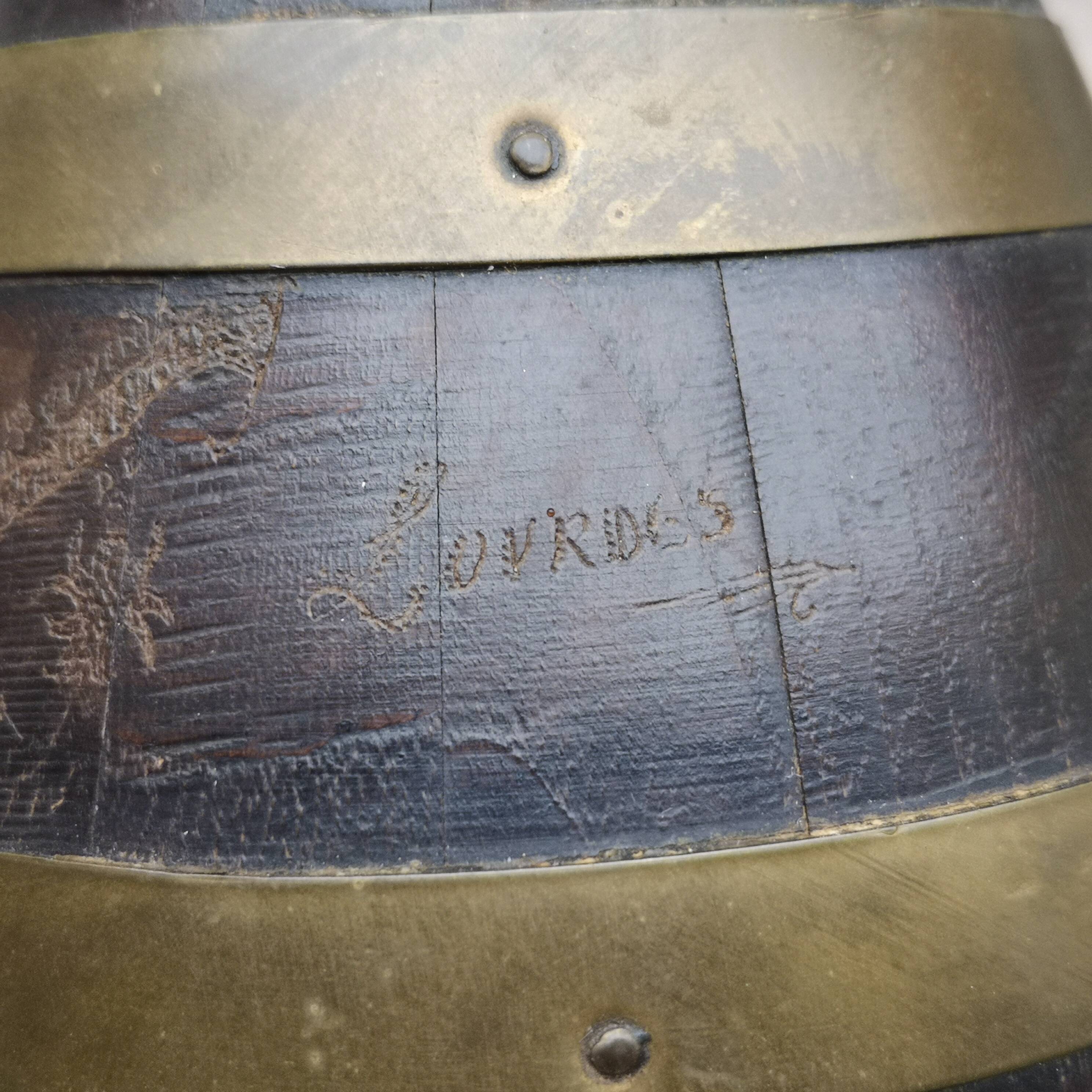 Ancien pichet a vin cidre en bois signé lestage tonnelier de nancy france