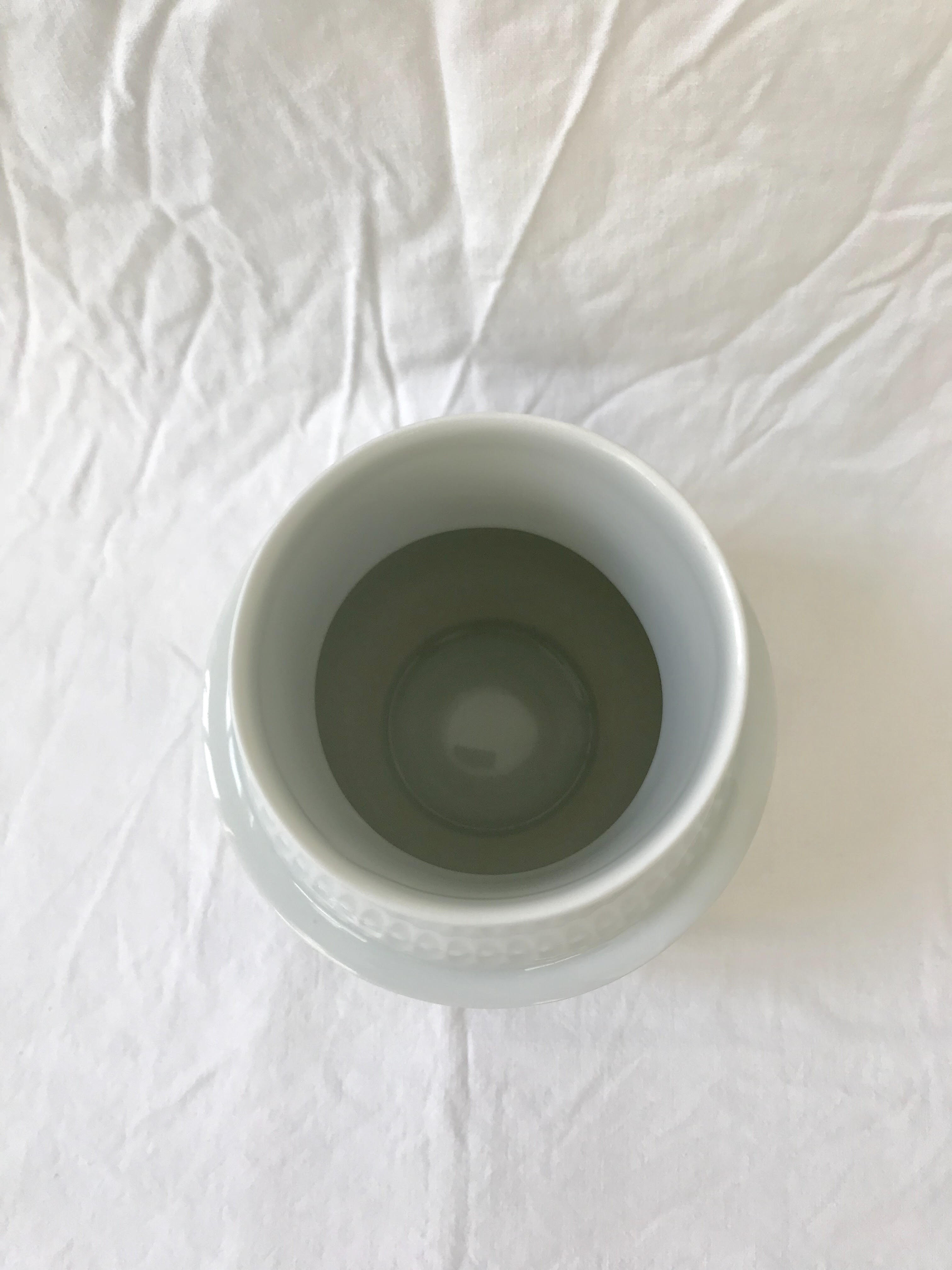Vase en porcelaine signé B&C Bernardaud Limoges