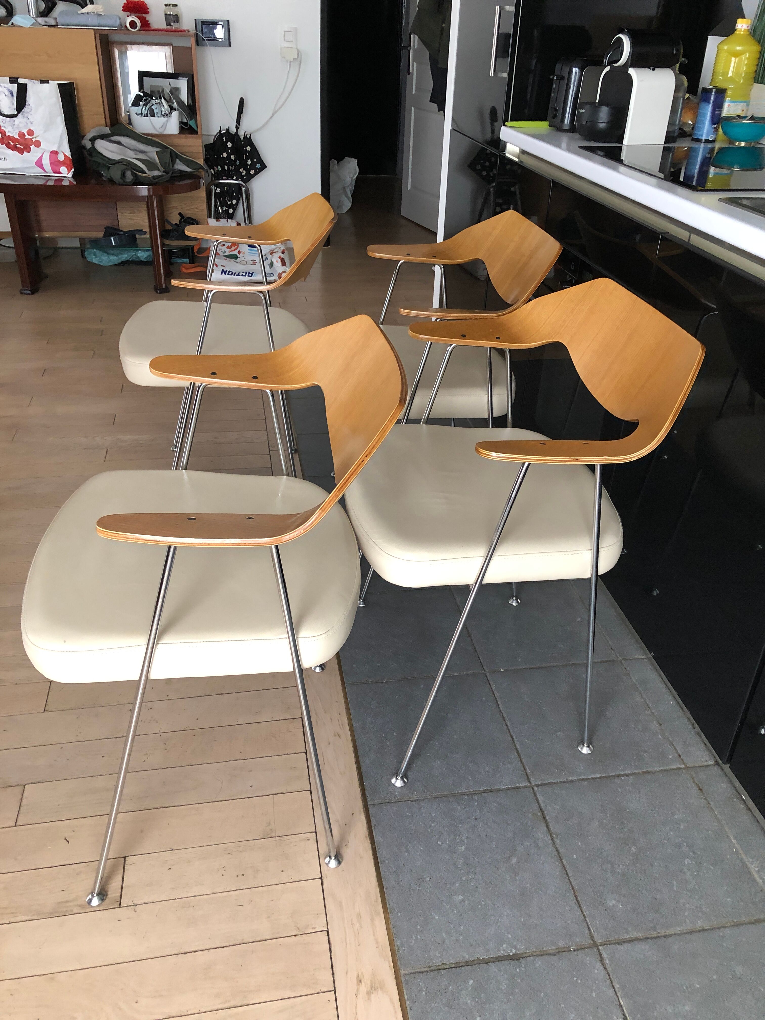4 armchairs by Robin Day 675 reedition Habitat
