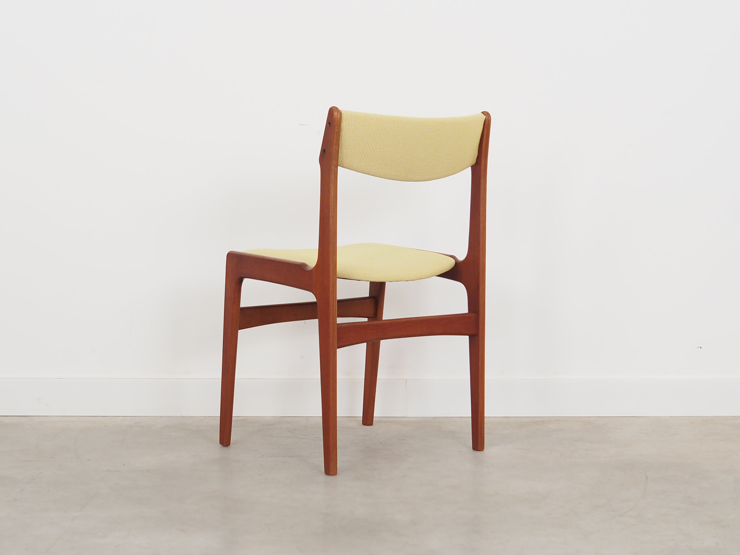 Set of two teak chairs, Danish design, 1970s, production: Denmark