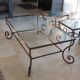 Table basse piètement en bronze , plateau en verre