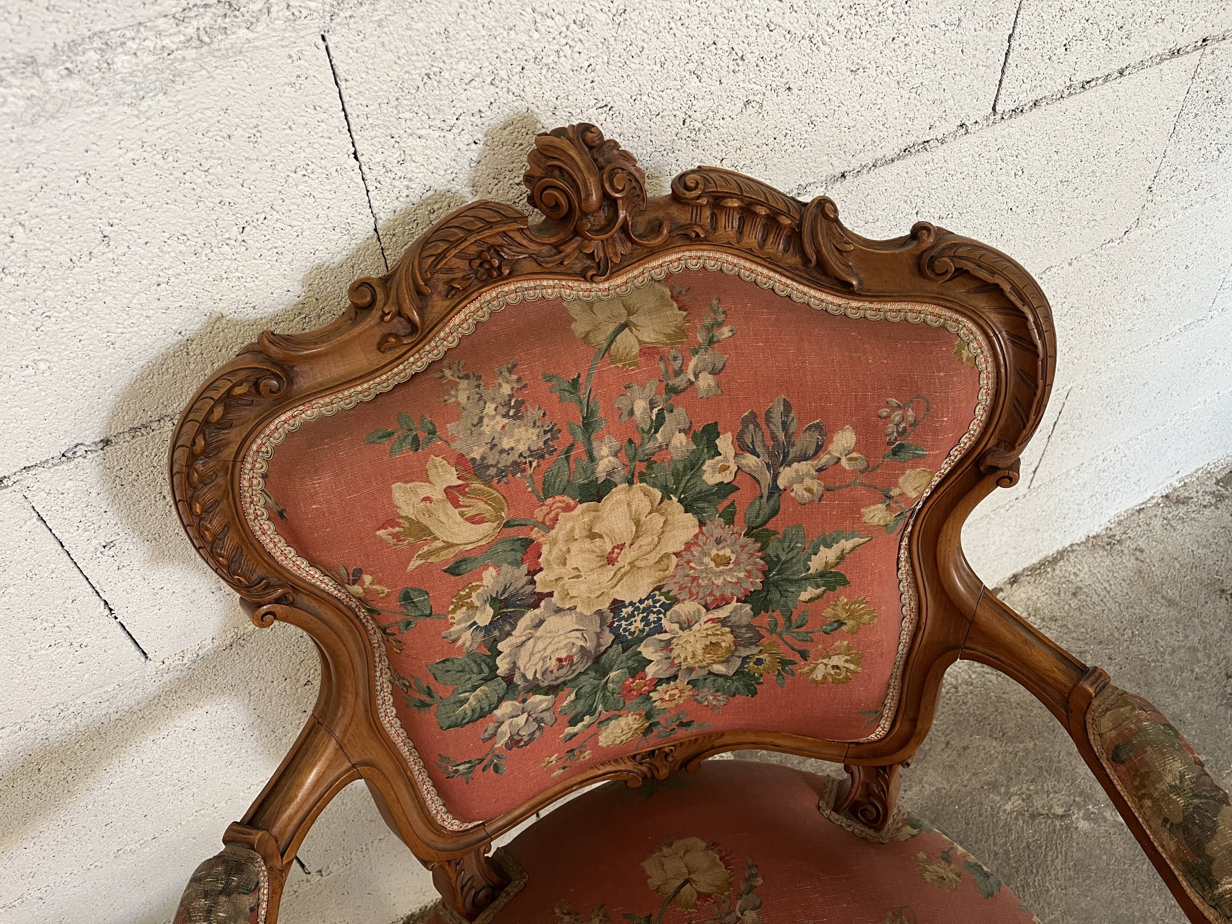 Pair of convertible armchairs