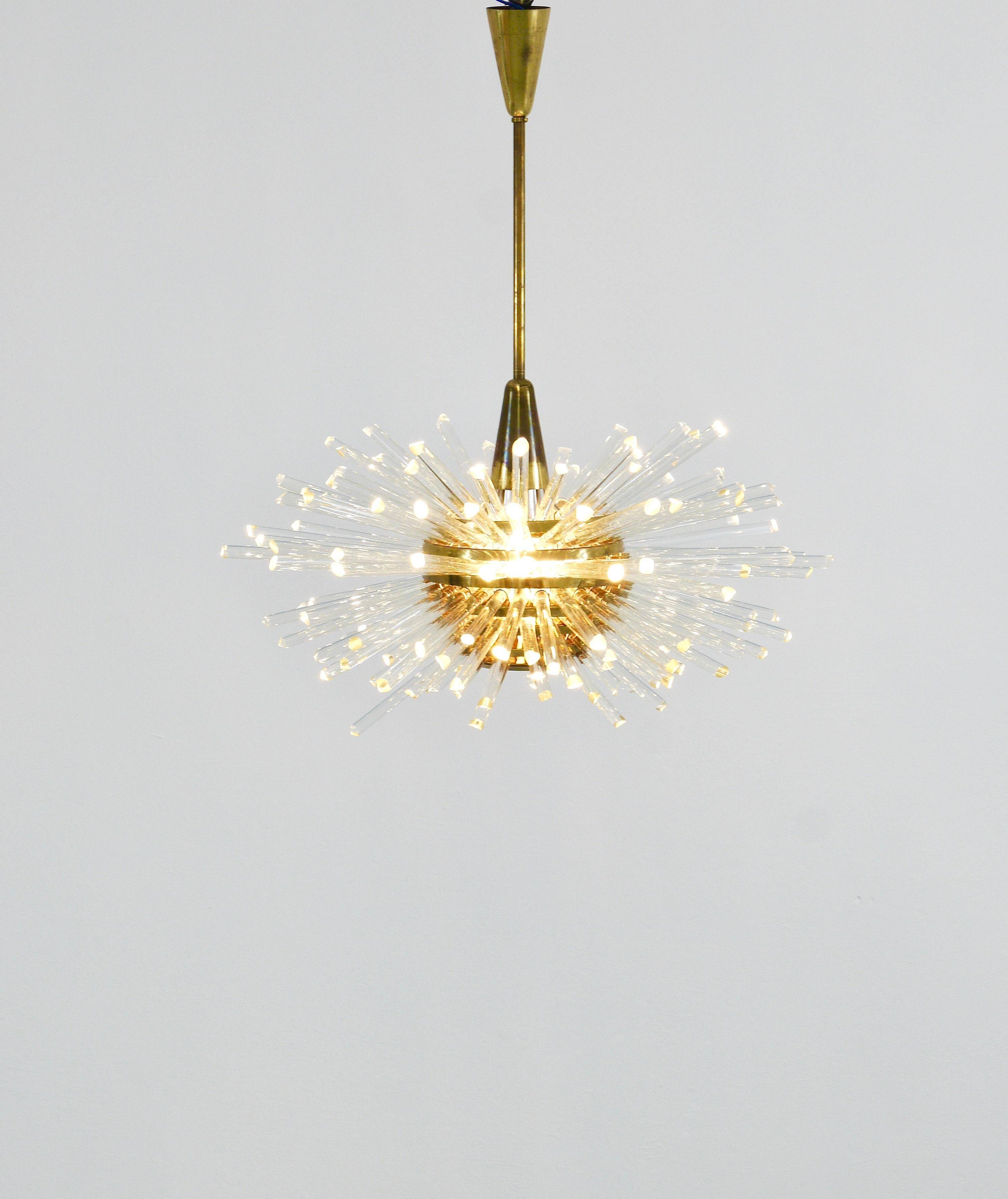 Lustre Bakalowits Miracle Sputnik en laiton avec tiges en verre cristal, années 1960