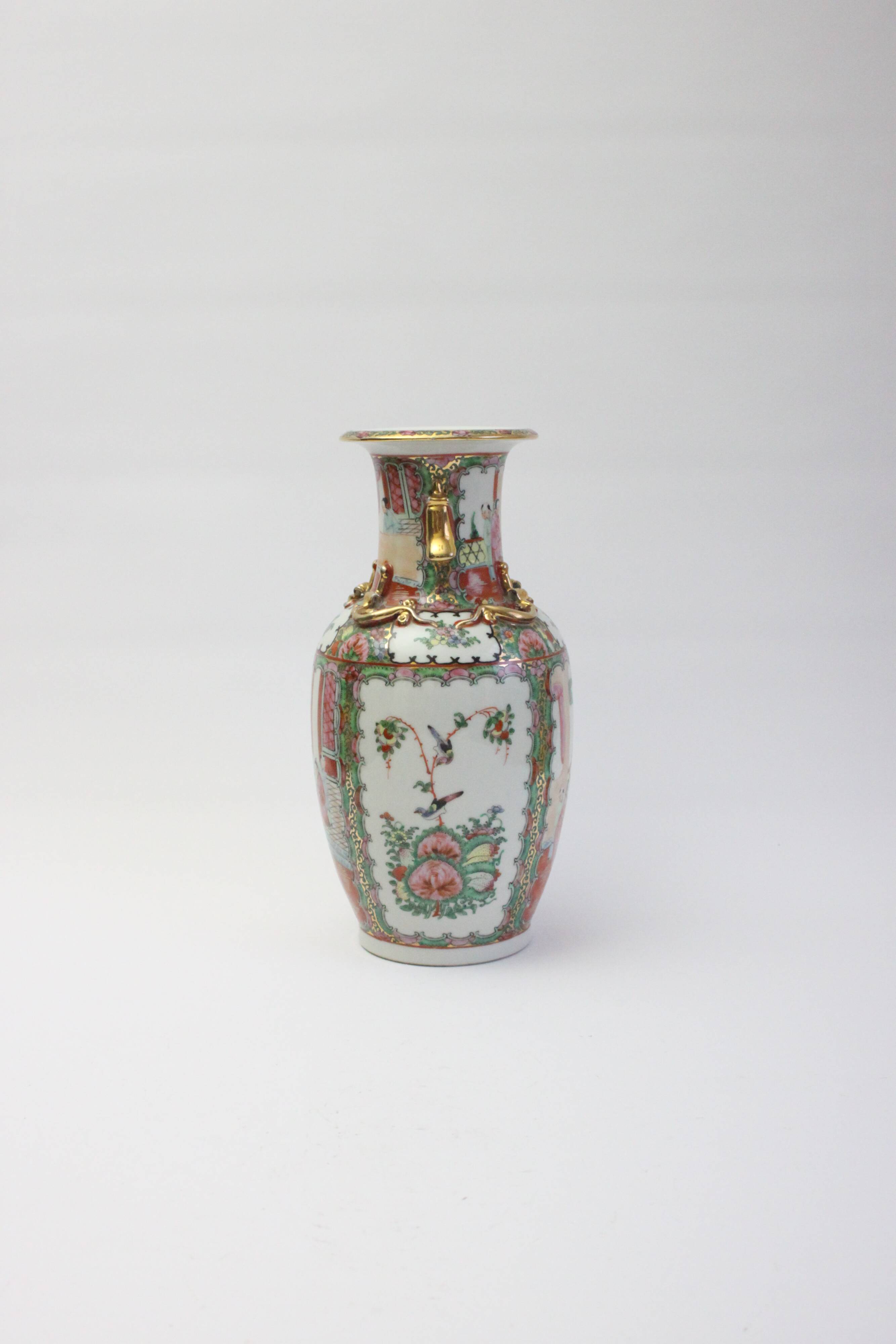 Chinese Canton rose medallion vase, early 20th century