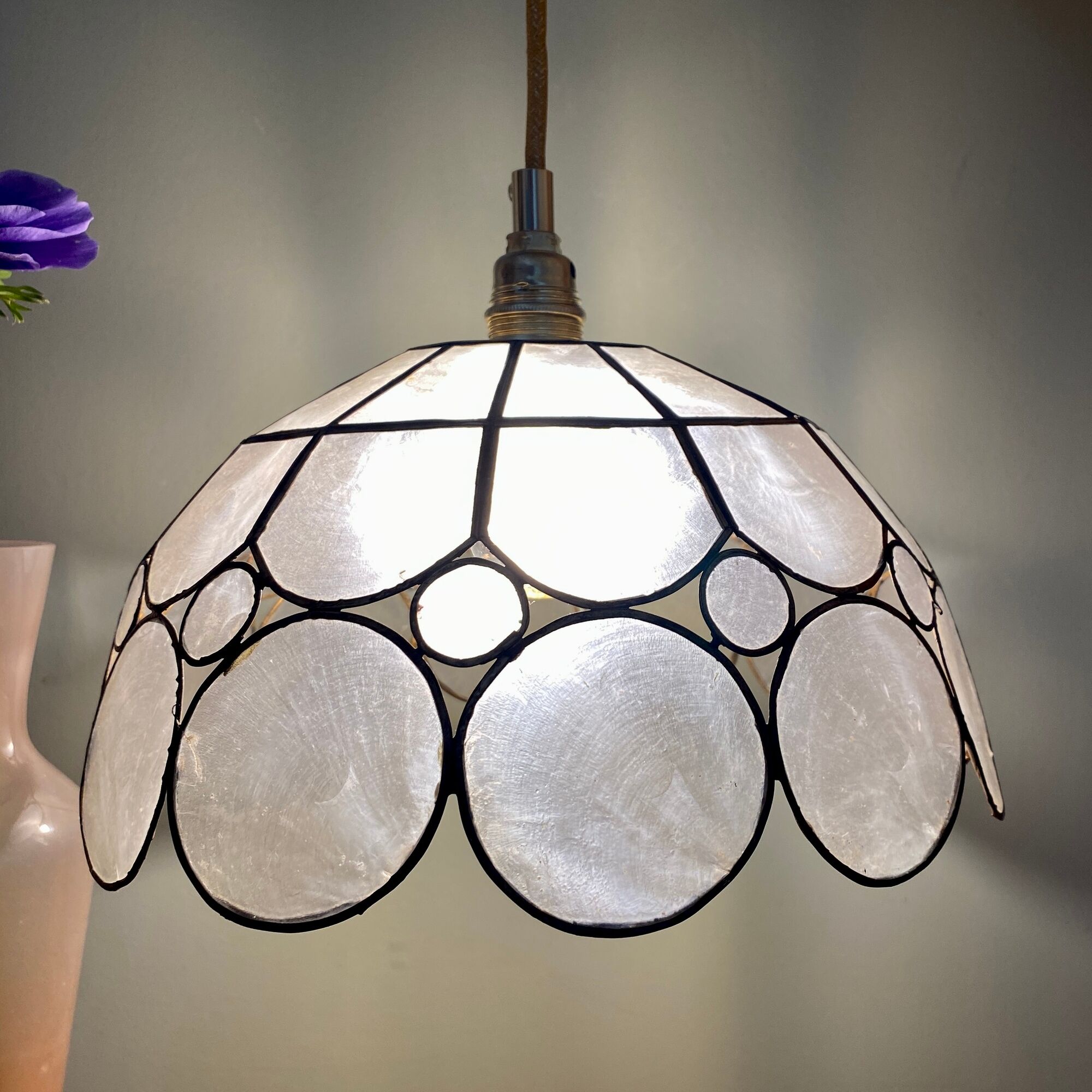 Suspension abat-jour vintage en nacre et laiton