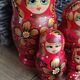Ensemble de cinq poupées russes ou Matriochka
