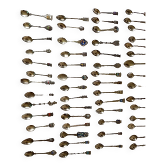 56 small spoons of collections