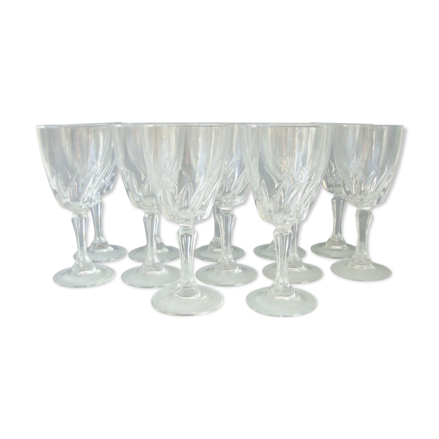 Suite of 12 glasses of wine 60s