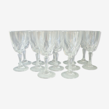 Suite of 12 glasses of wine 60s