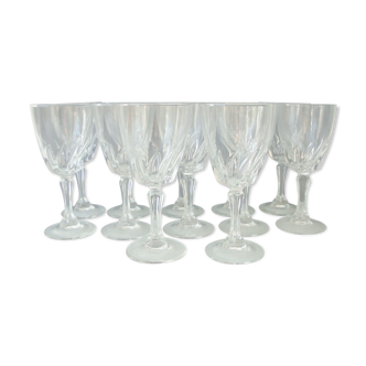 Suite of 12 glasses of wine 60s