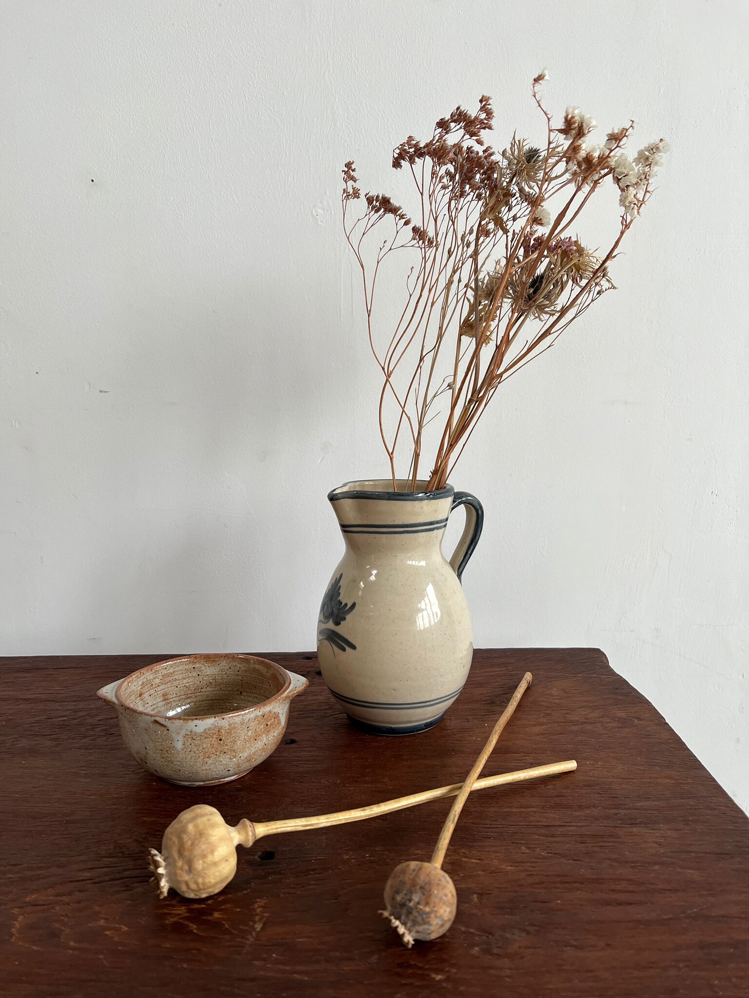 Off-white glossy ceramic decanter, hand-painted gray blue patterns H:20cm