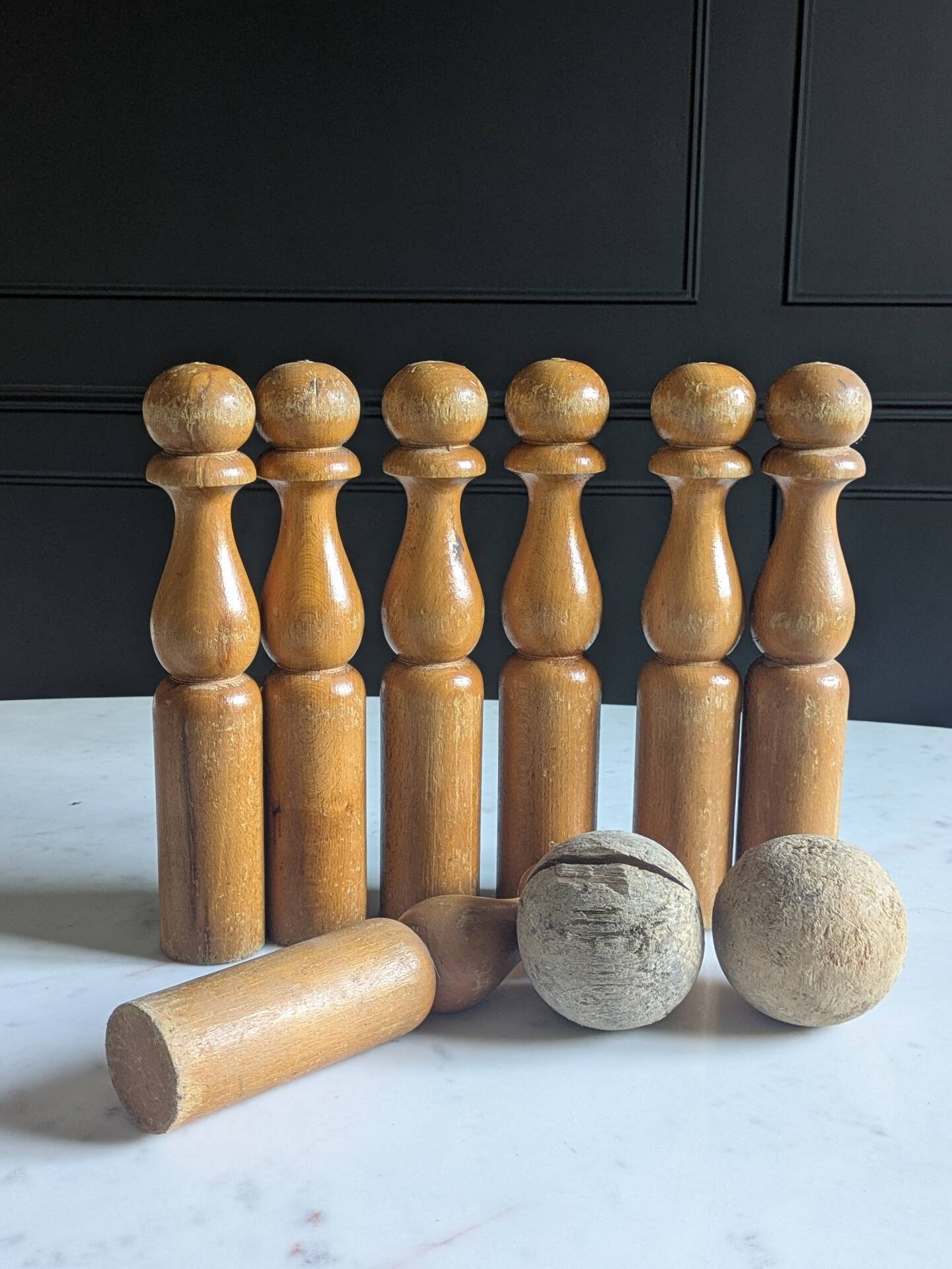Old bowling game