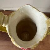 Vase art nouveau en barbotine estampillé