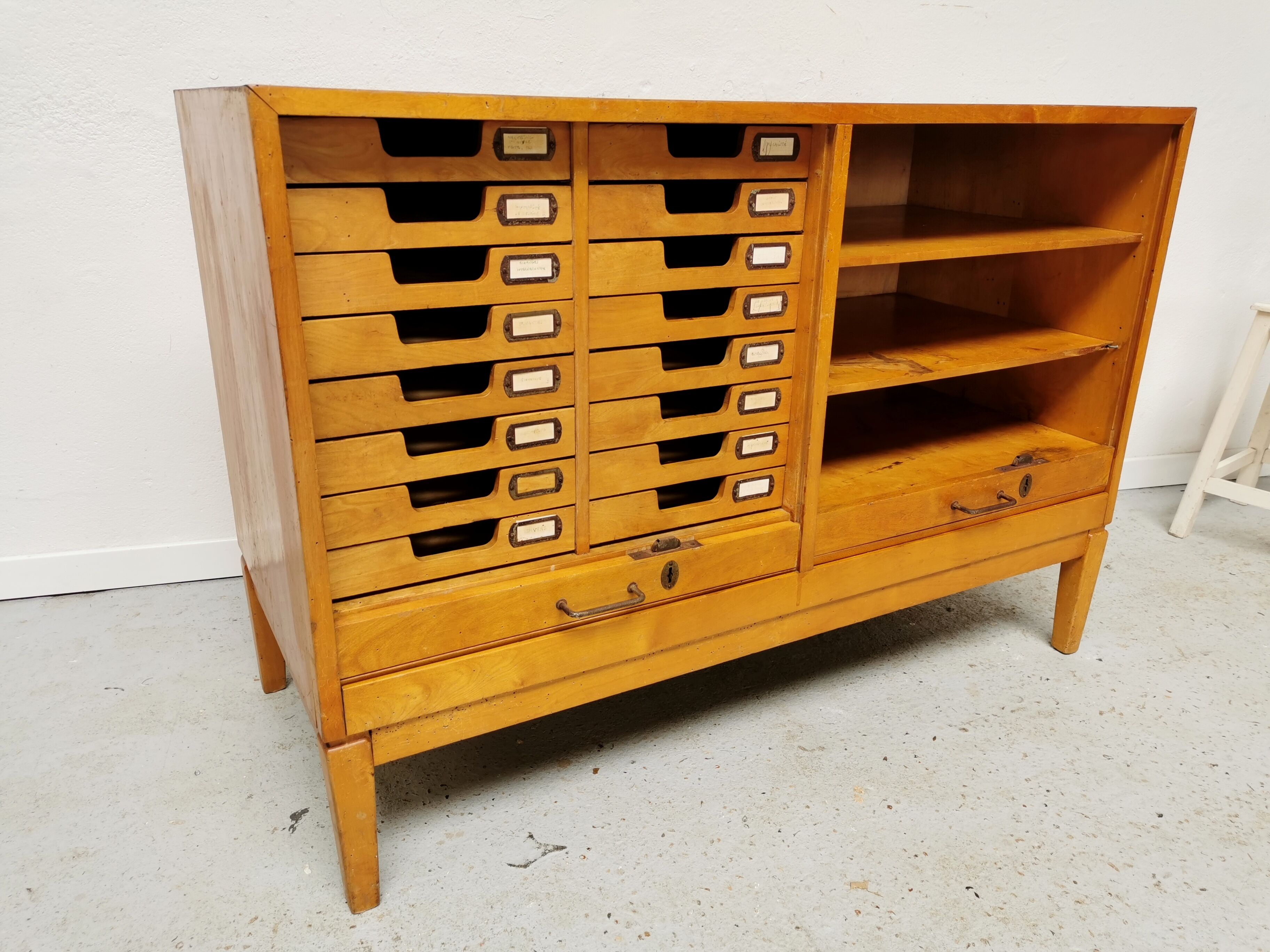 Scandinavian curtain binder NK 1948