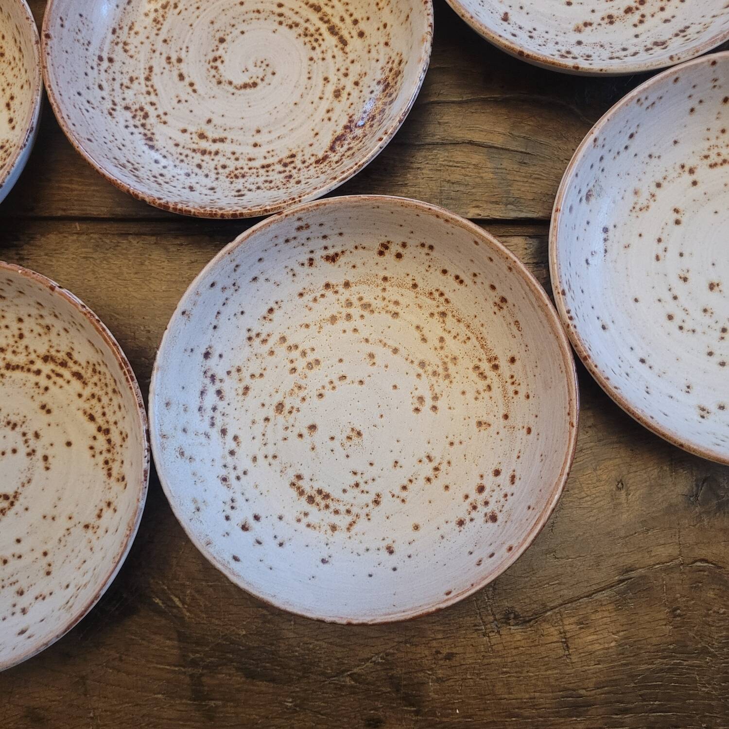 8 handmade soup plates in speckled stoneware – Ø 19.5 cm