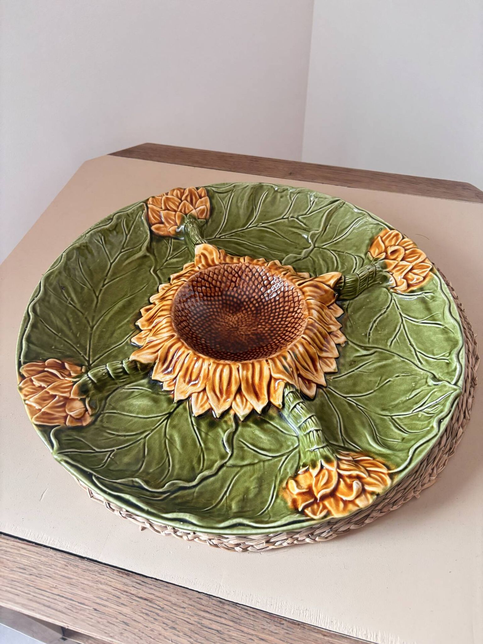 Sunflower plate slipware