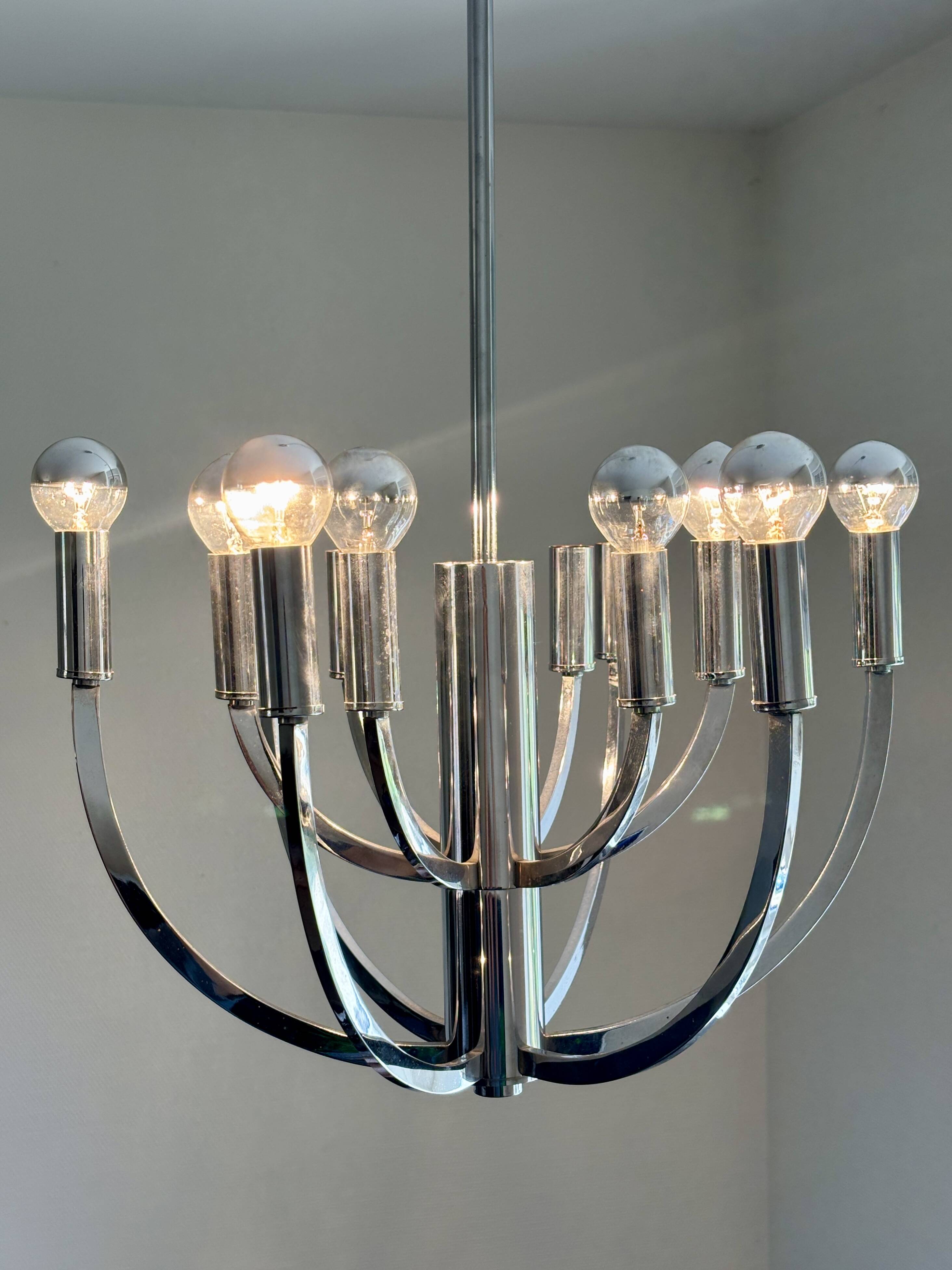 Chrome chandelier with 12 lights in the style of Gaetano Sciolari – 1970s