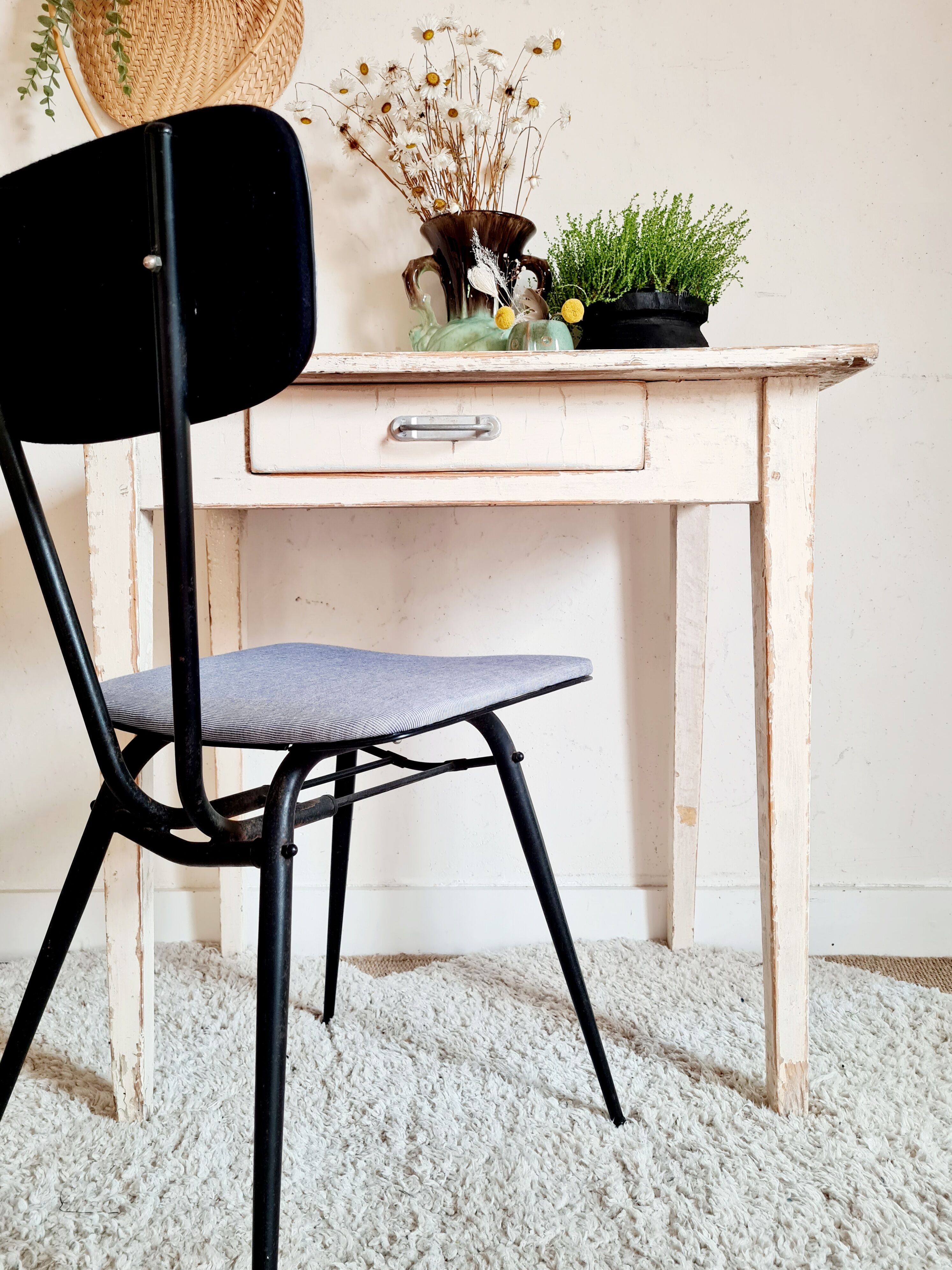 Skated white farm table