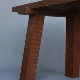 Table brutaliste en chêne massif