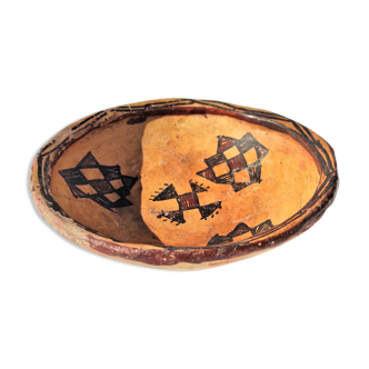 Plat en poterie kabyle d'afrique du nord