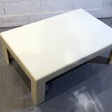 Table basse en bois laqué
