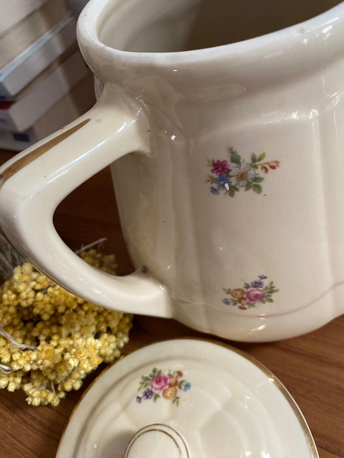 Old teapot or coffee maker in English style.