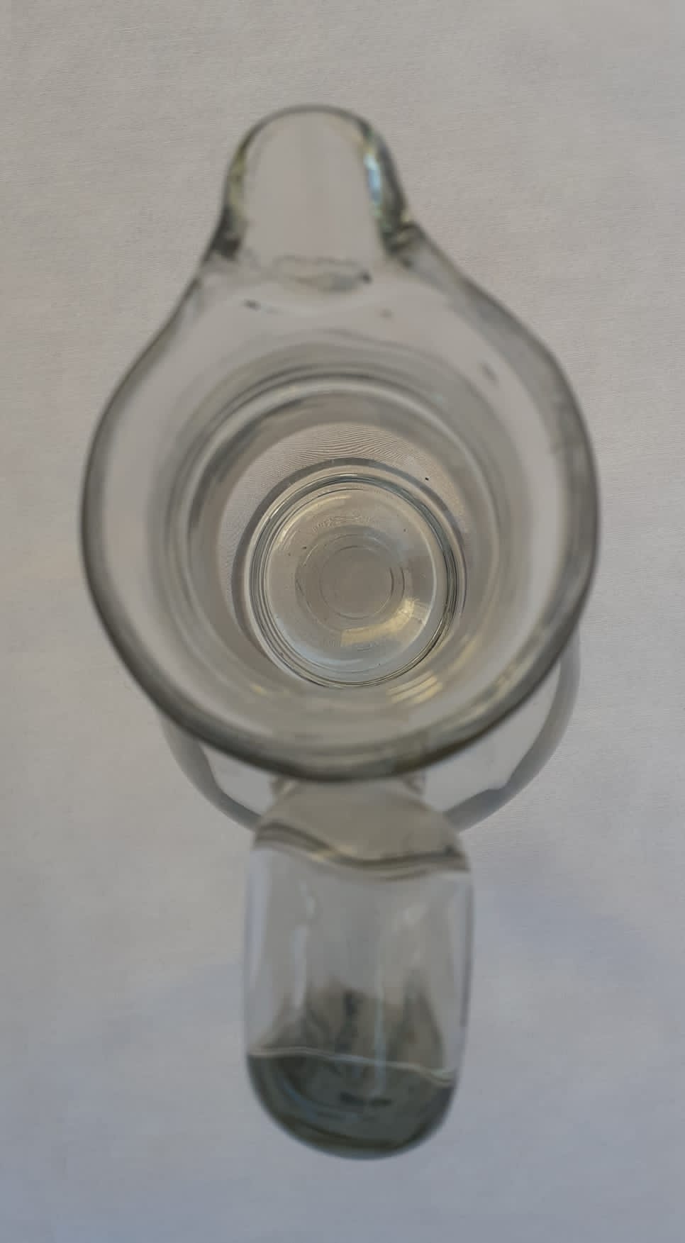 Carafe en verre soufflé
