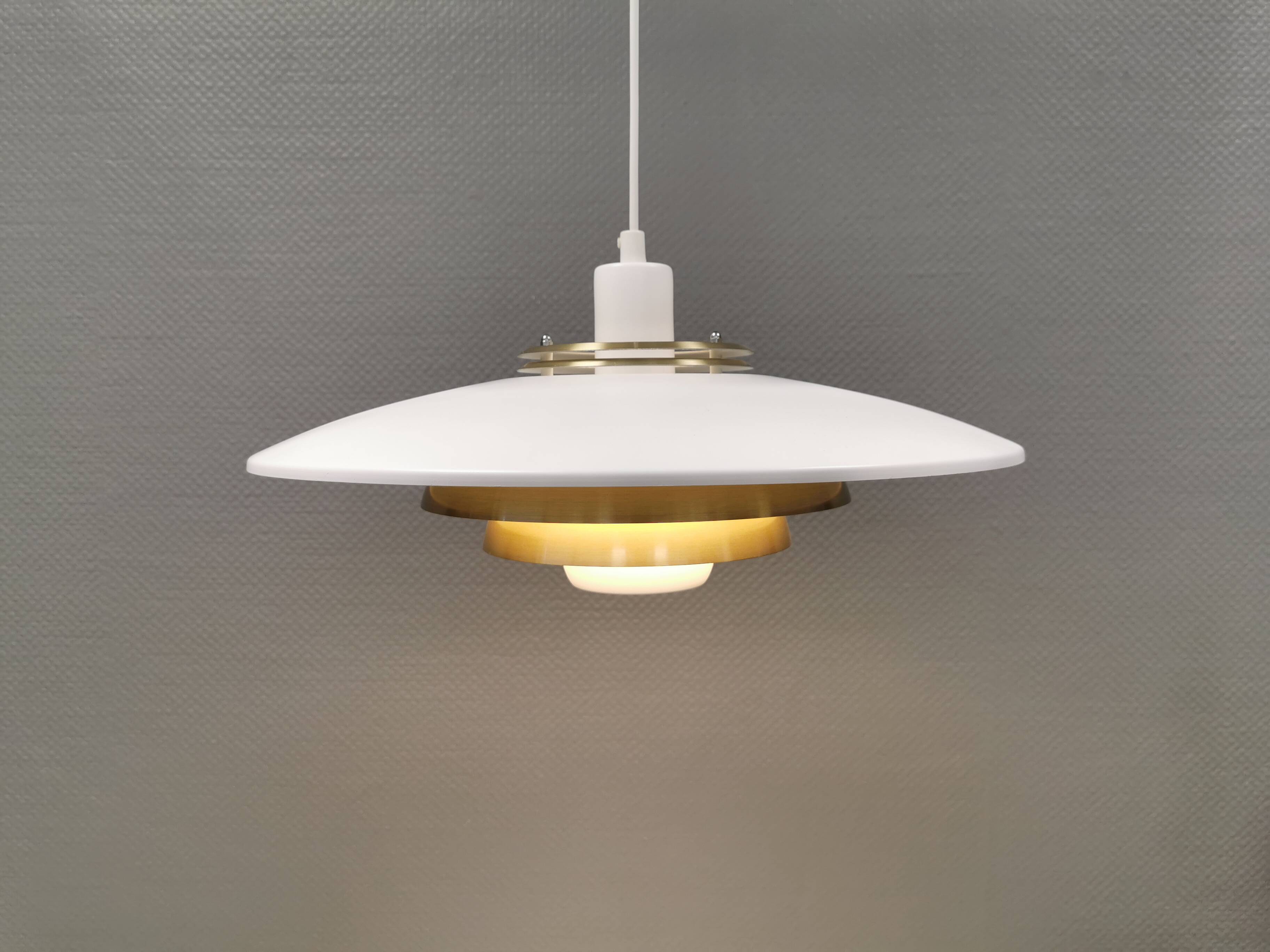 Danish designed hanging lamp, by JEKA (closed in the early 90s) model Dania