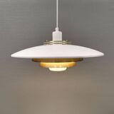 Lampe suspendue de conception danoise, par JEKA (fermée au début des années 90) modèle Dania