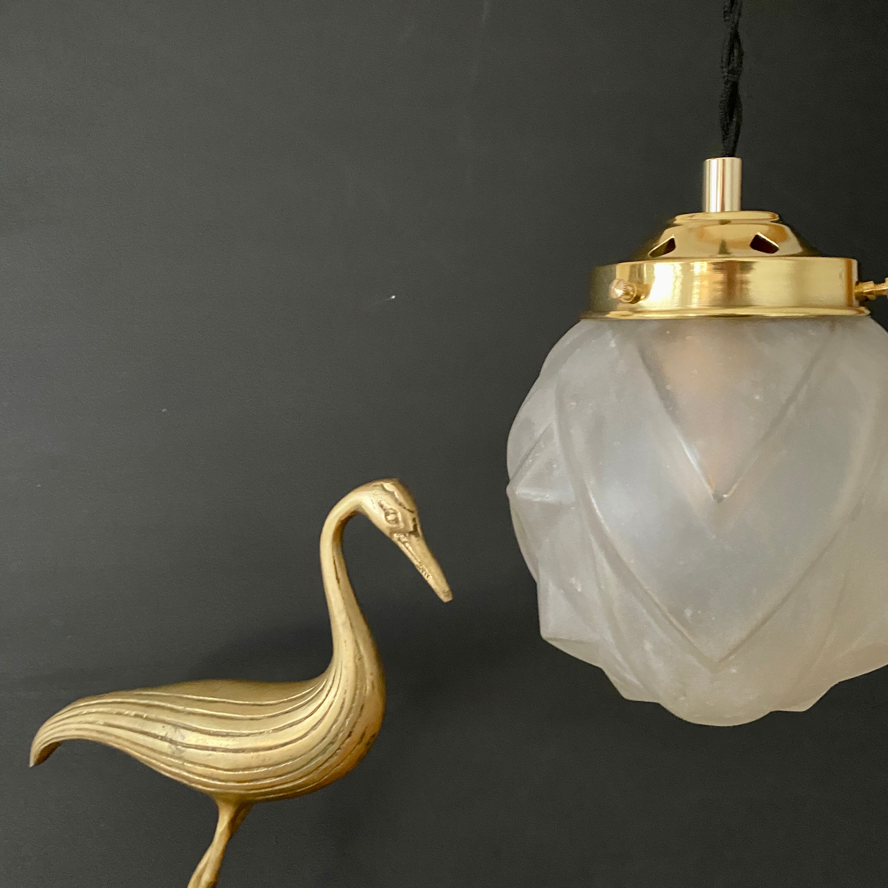 Vintage art deco glove pendant lamp in frosted glass