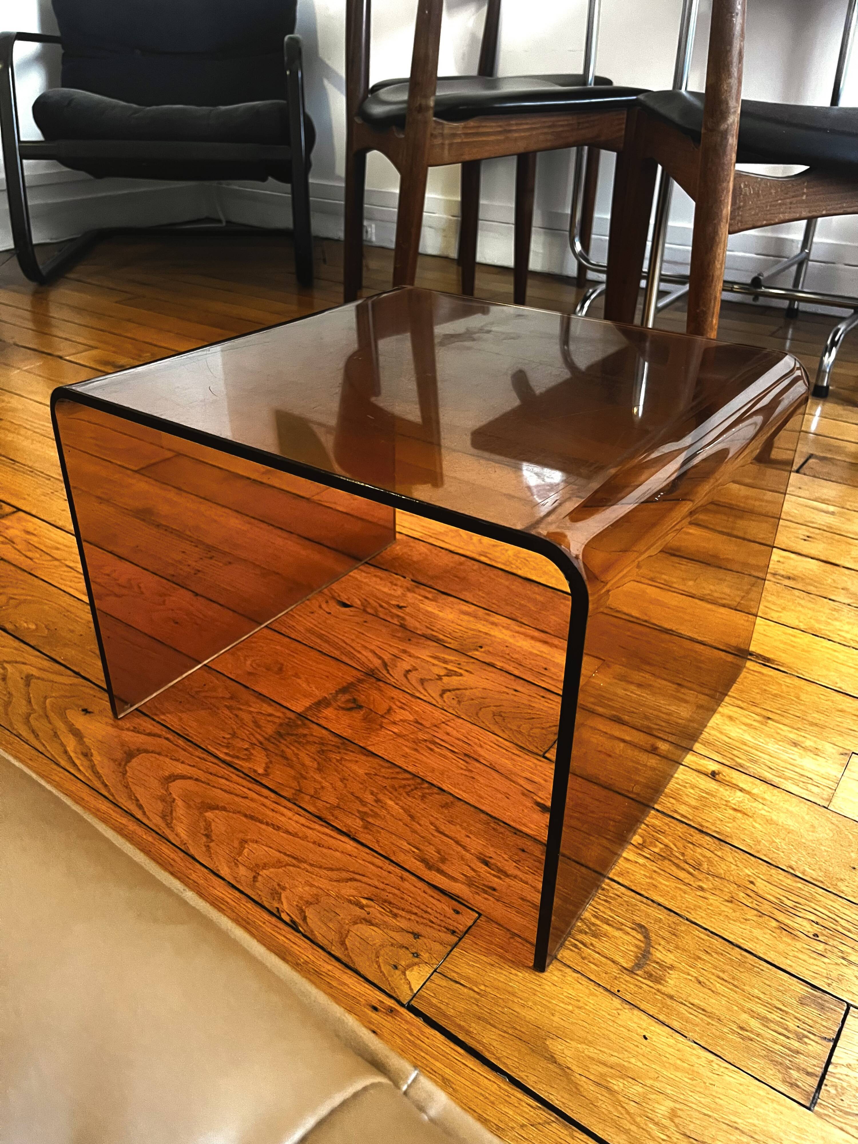 Table basse vintage Plexiglas Michel dumas
