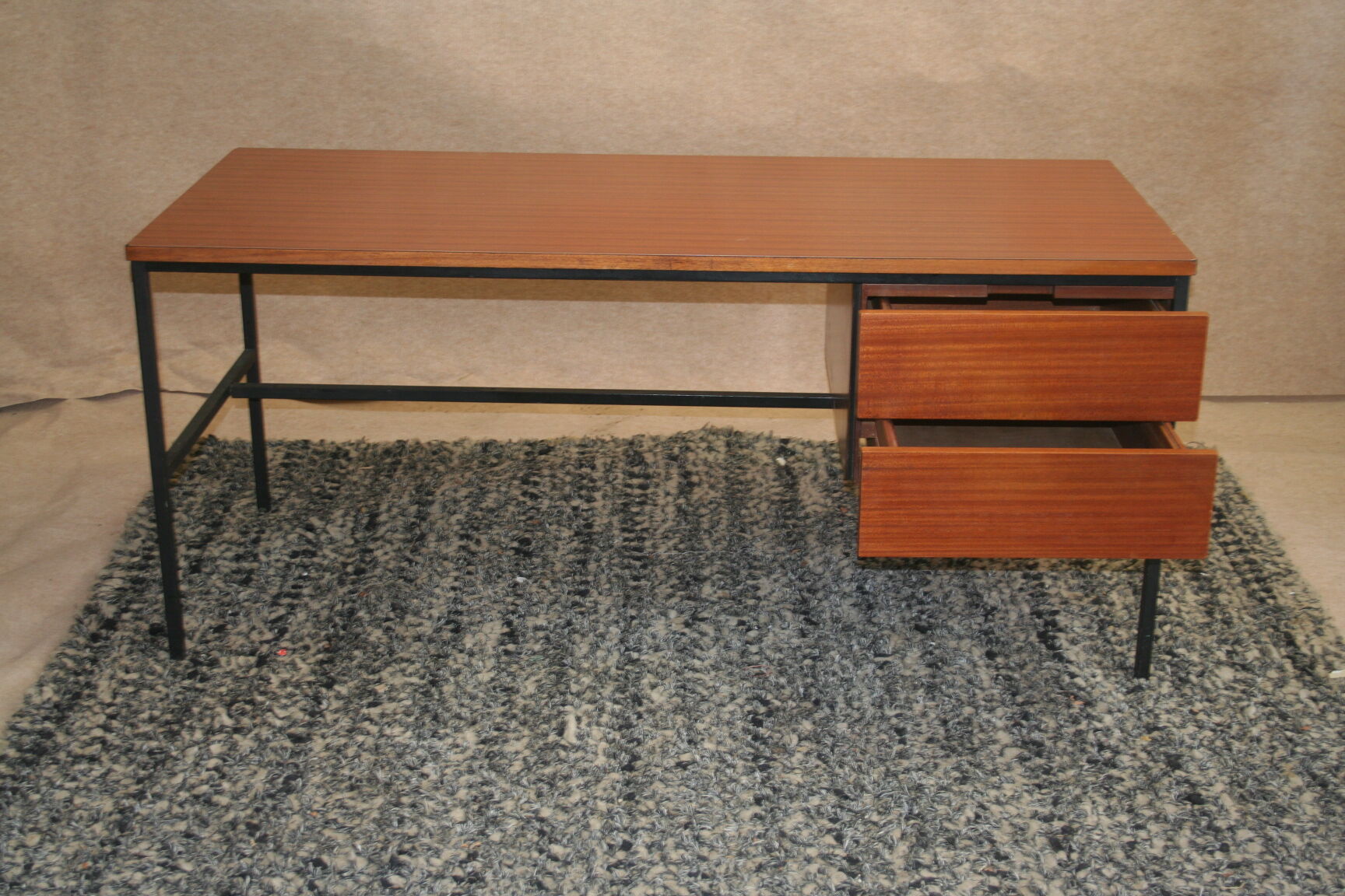 Desk by Pierre Guariche ref 620