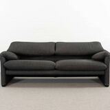 Maralunga 2.5-seat Sofa by Vico Magistretti for Cassina, Italy