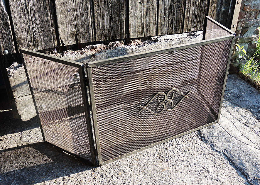 Old firewall 3 shutters in black metal