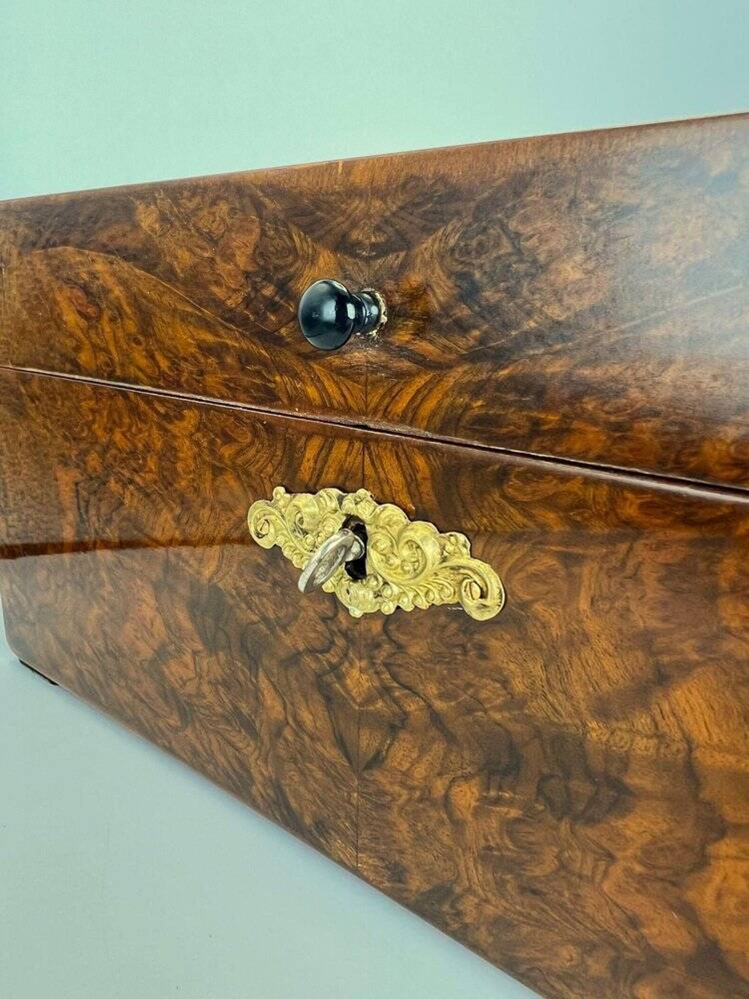 Late Biedermeier Box in Walnut and Walnut Burl, Austria, 1850s