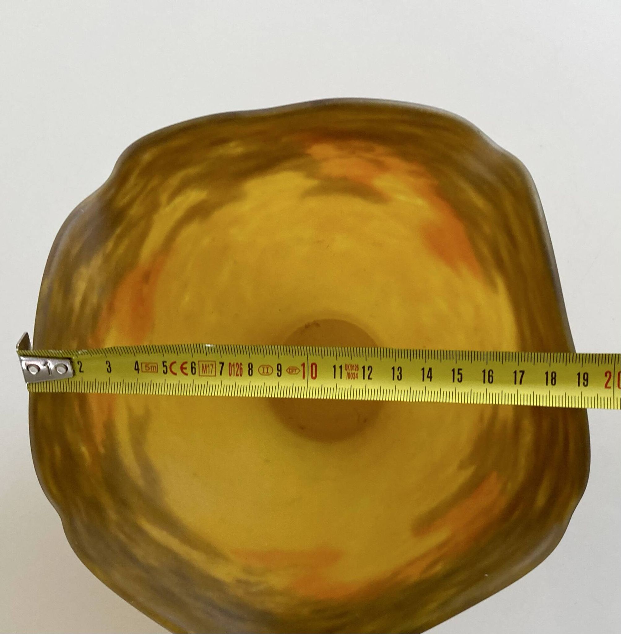 Glass footed coupe Nuagé signed by Muller Frères Lunéville.