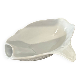 Porcelain sauceboat