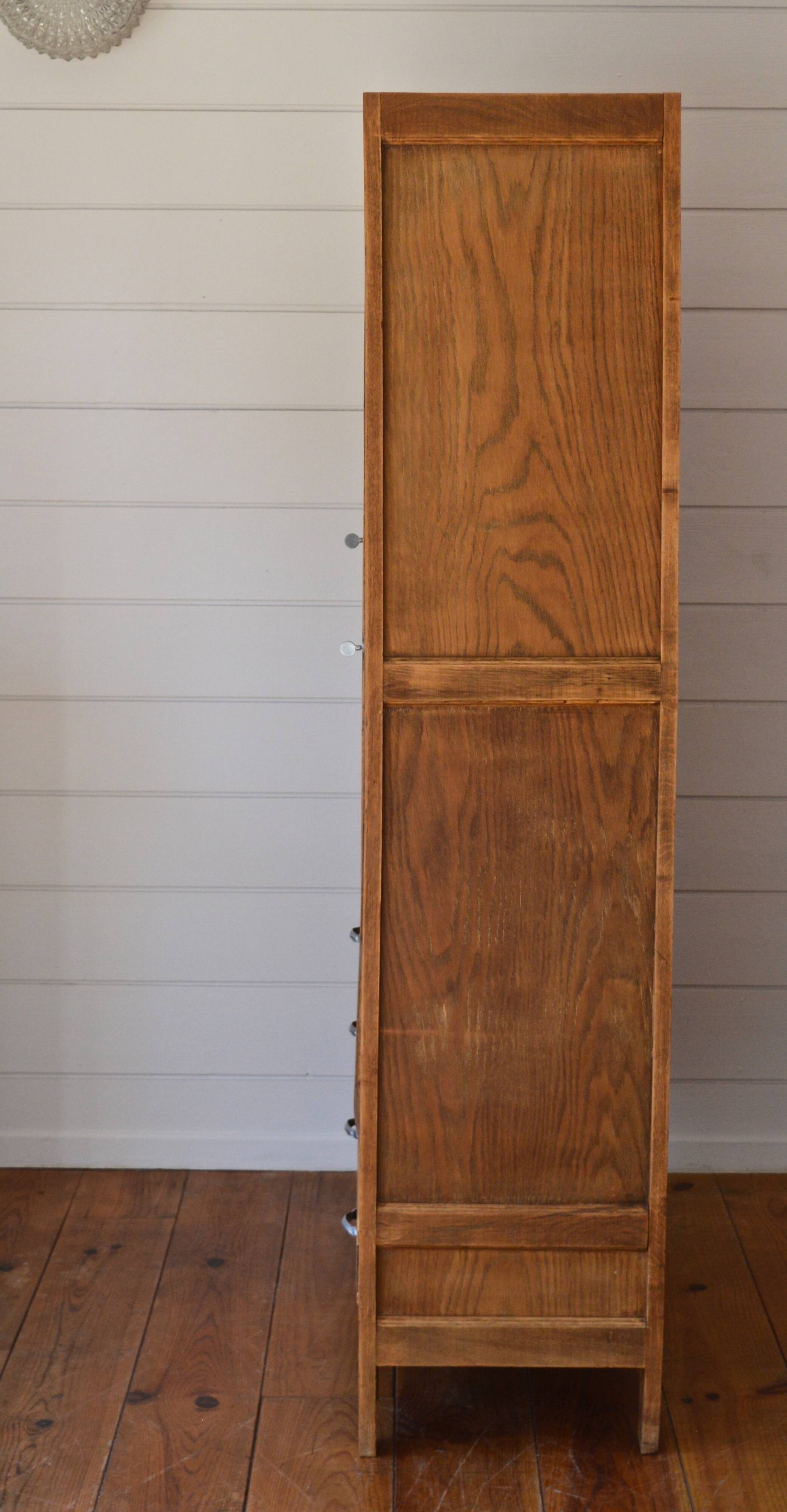 Armoire