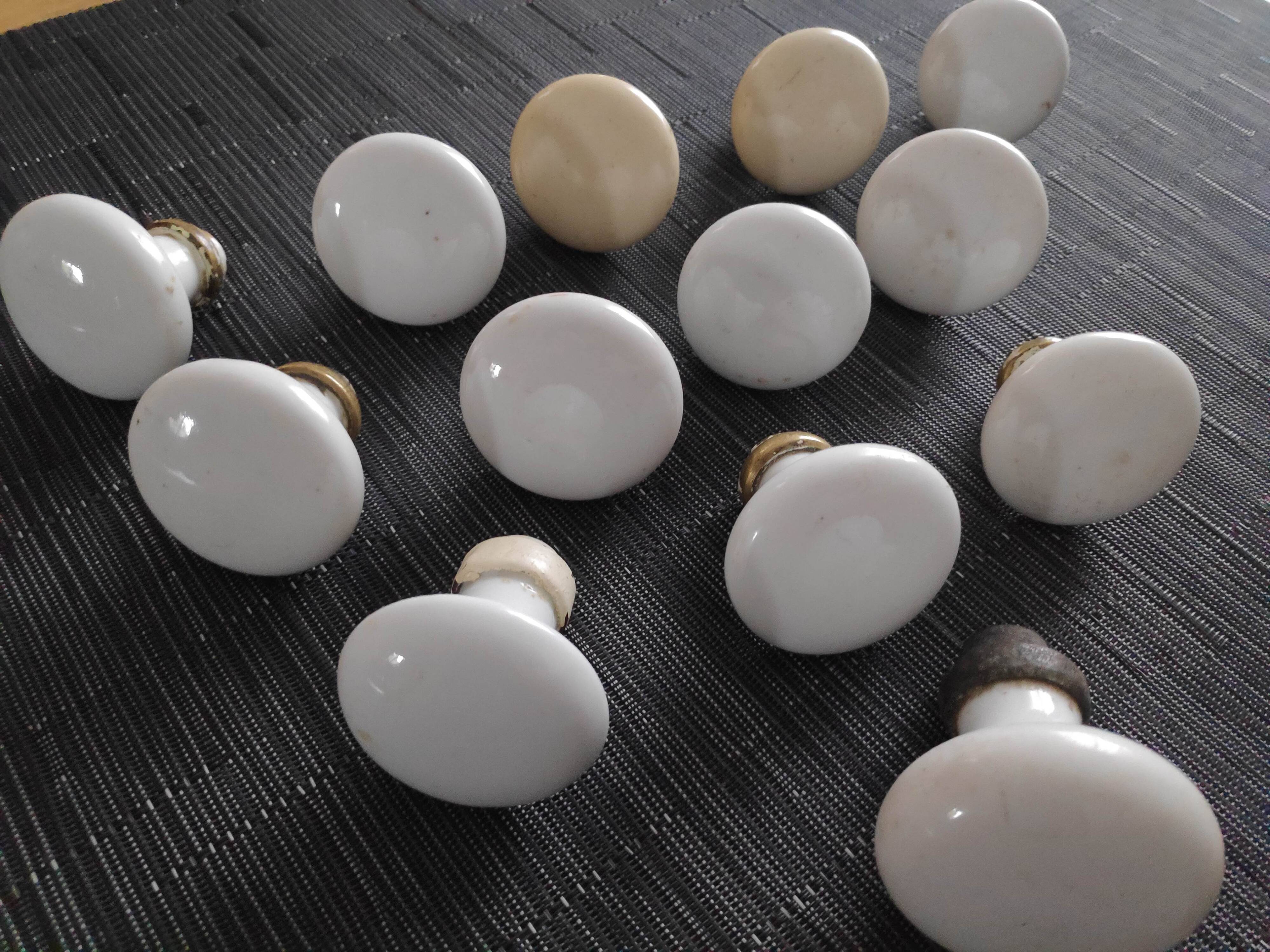 Porcelain handles - Set 1