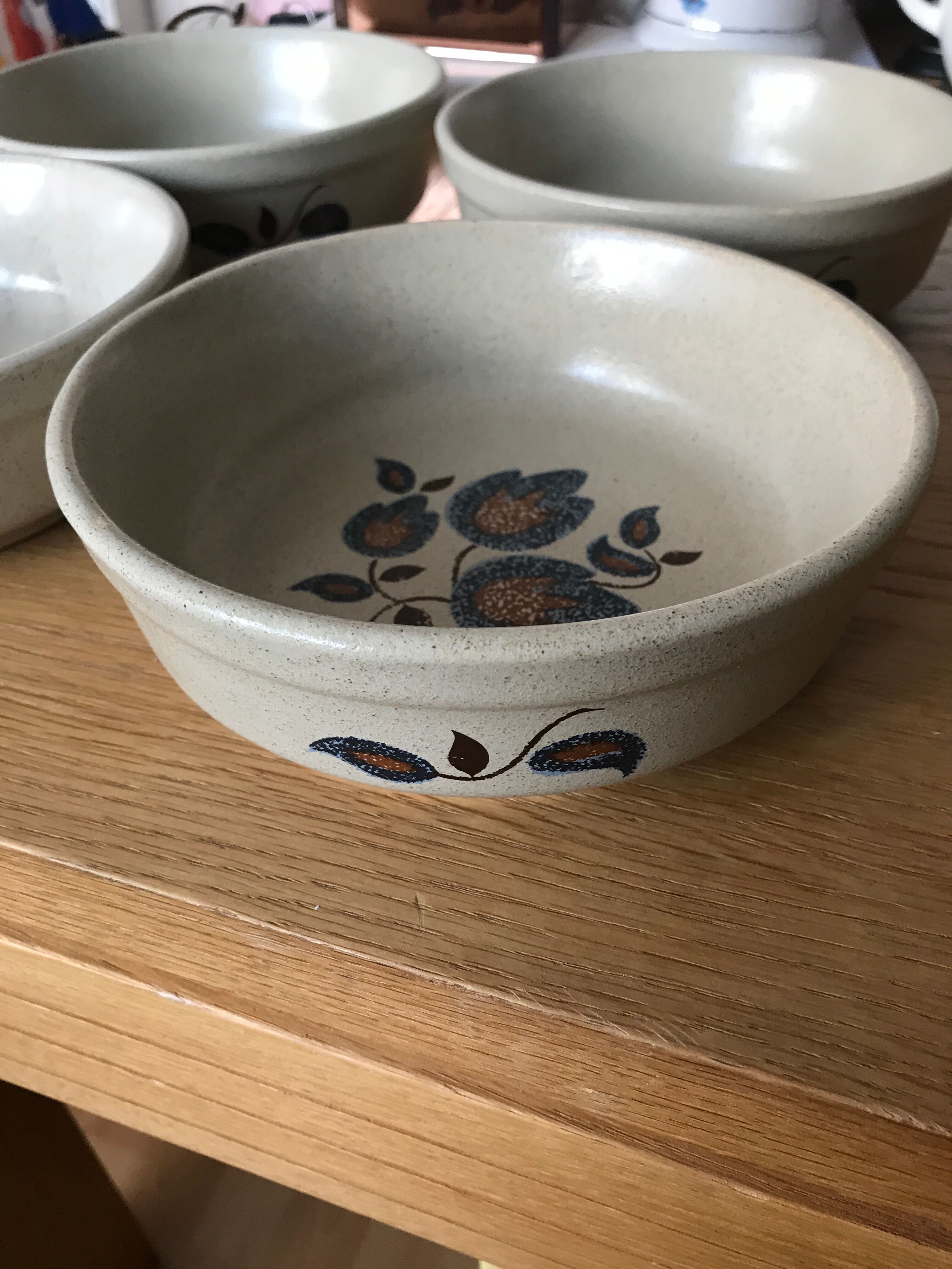 4 bowls hollow plates sandstone earthenware of Saint Amand floral decoration Sologne