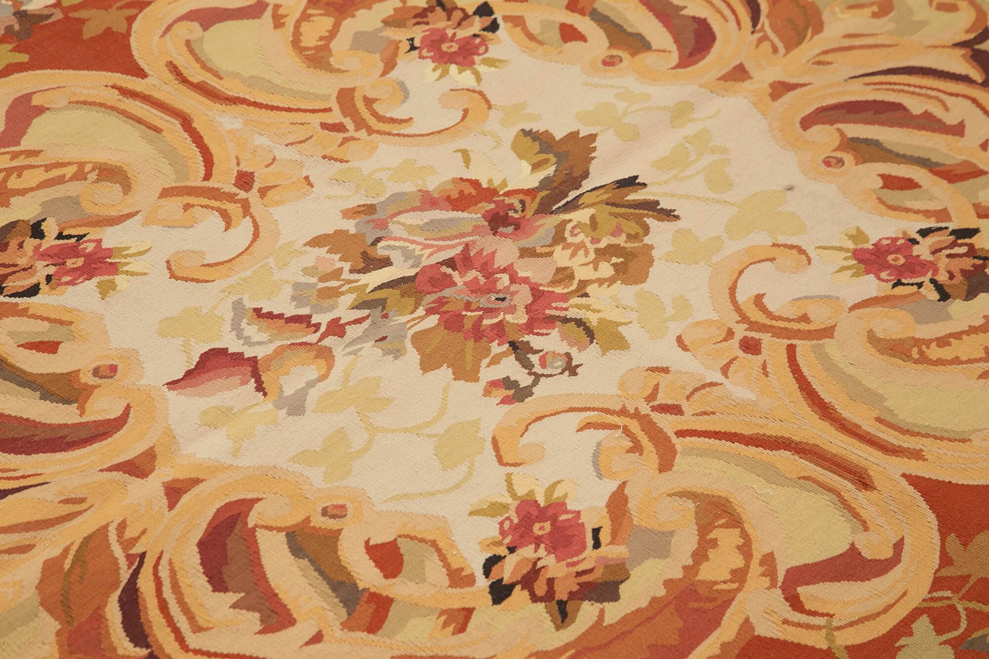 Handmade European Vintage Aubusson Kilim 273 cm x 367 cm