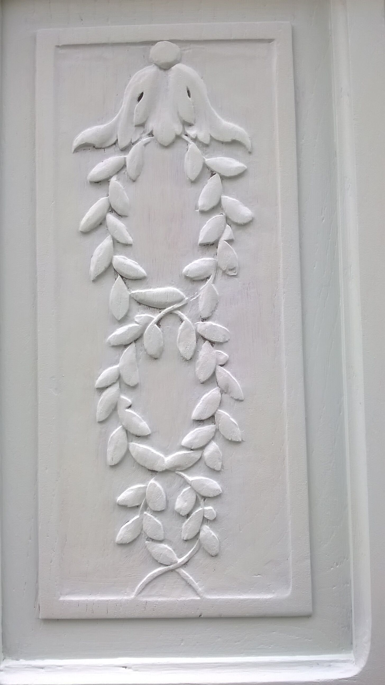 Mint parisian cabinet