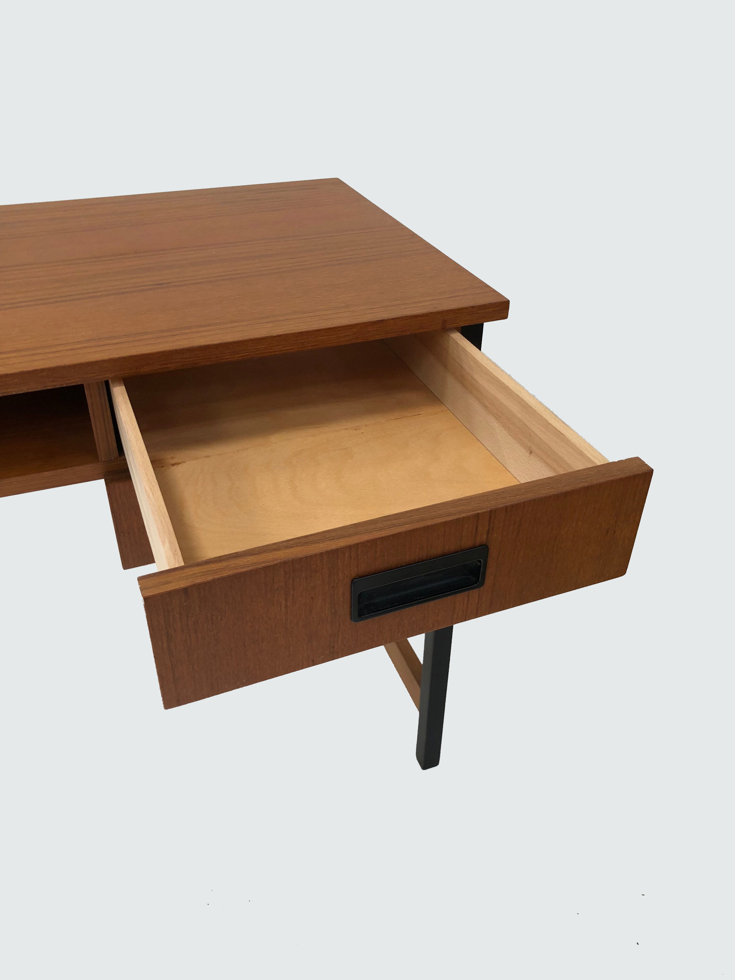 Desk of the 60 years with teak top, dutch