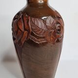 Decorative vase in turned and carved wood, signed "C. Léal", 30 cm