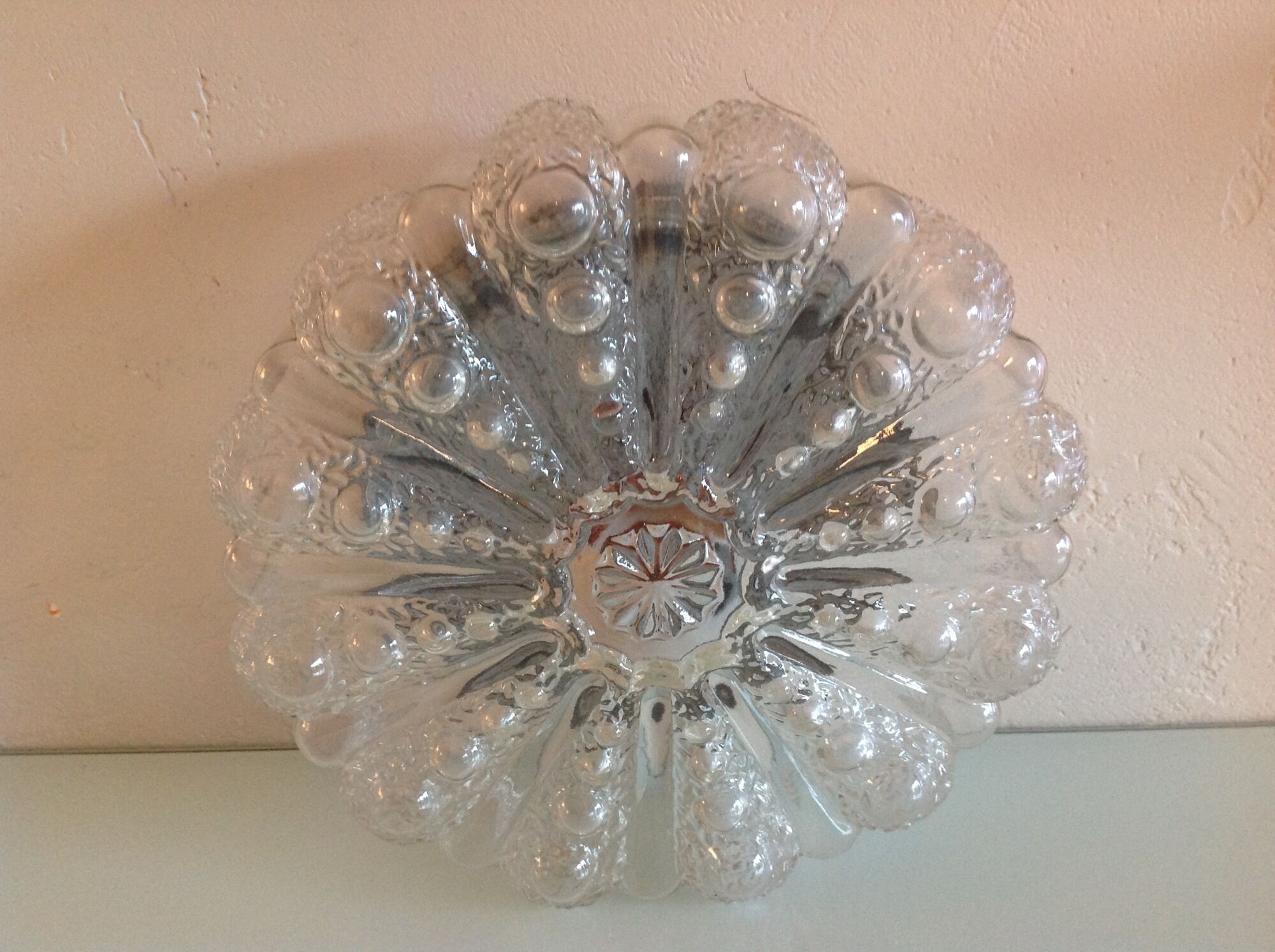 Round ceiling lamp in bubbled glass vintage 60s-70s