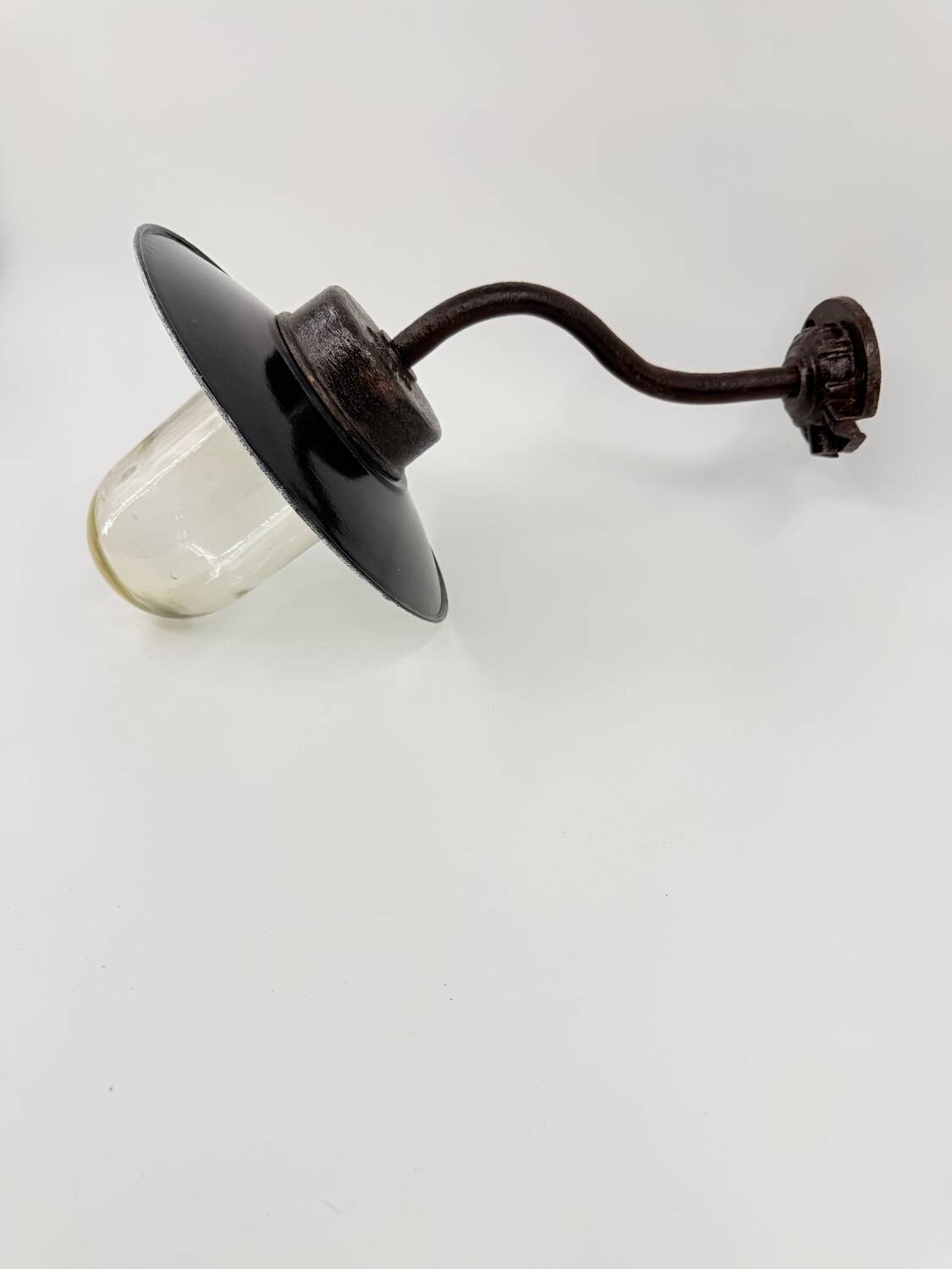 Lampe de cour