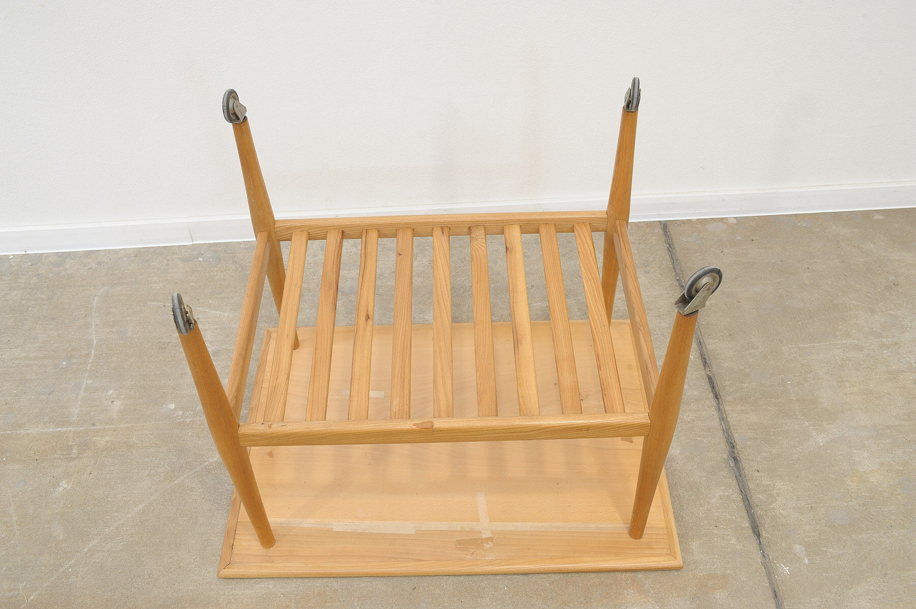 Table de service du milieu du siècle par Krásná Jizba, années 1950, Tchécoslovaquie