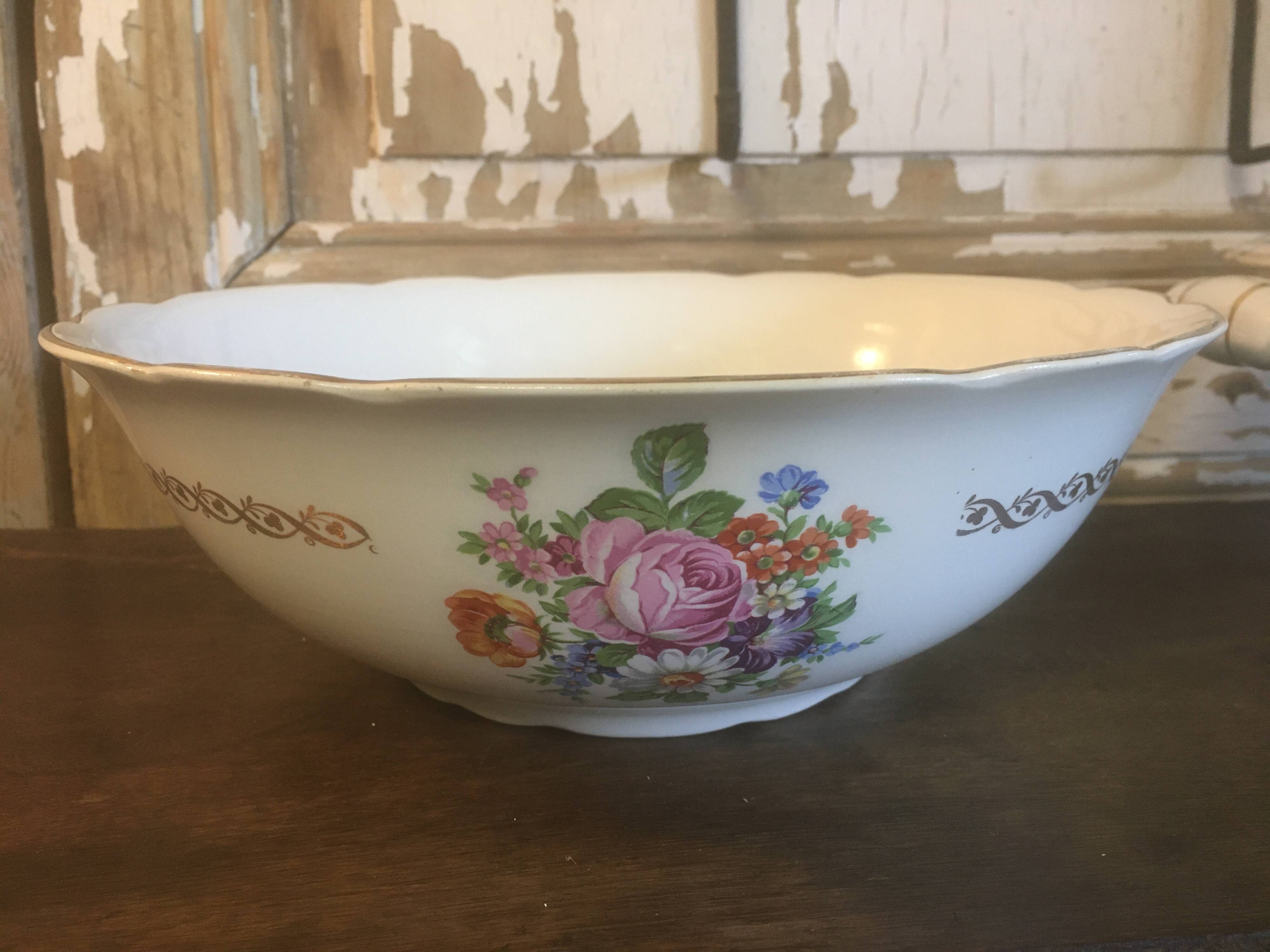 Set of tureen, salad bowl and "Irene" dish in Luneville earthenware