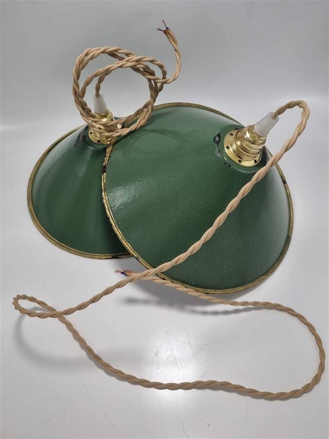 Pair of conical suspensions in green enamelled sheet metal