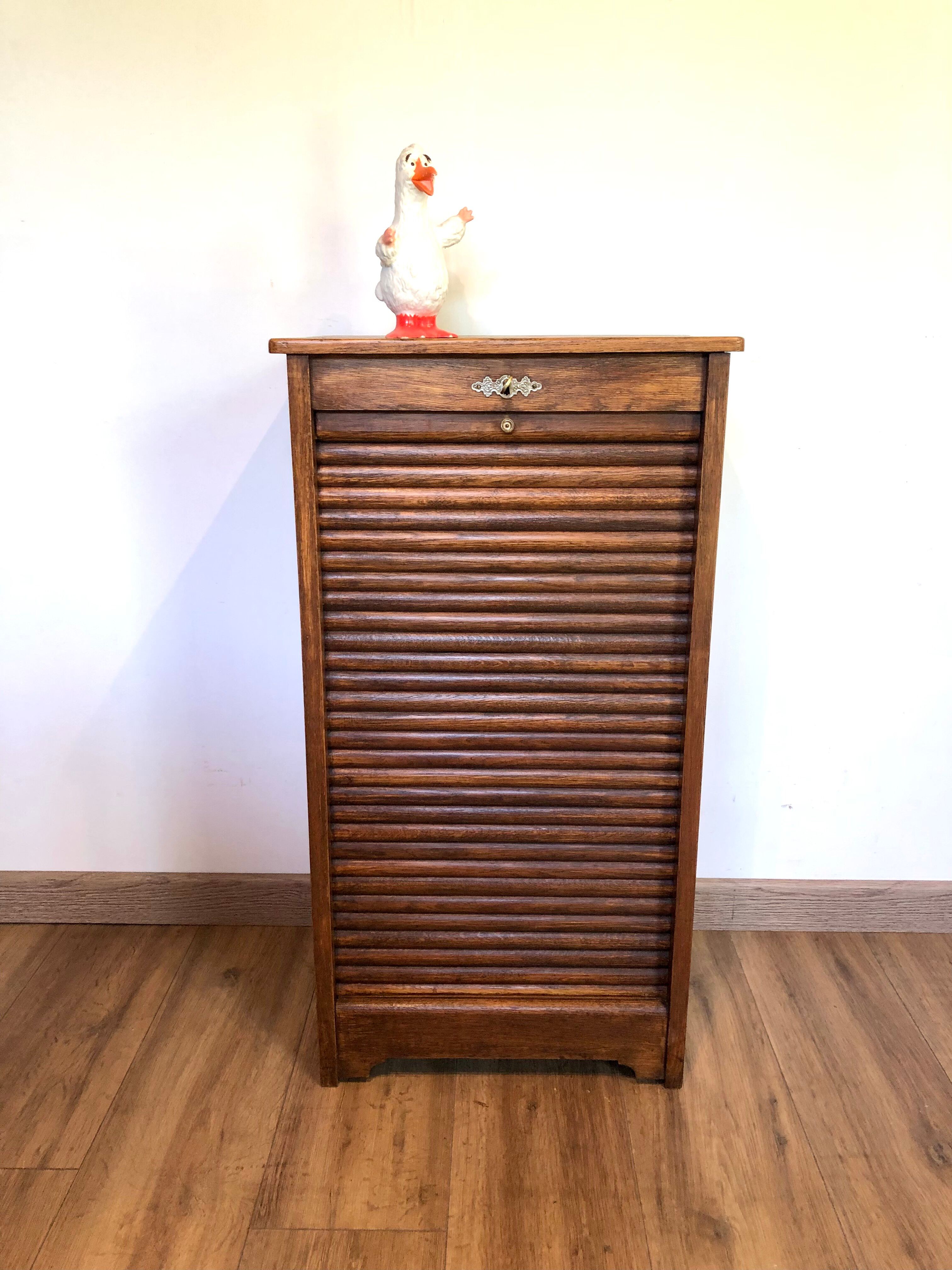 Small curtain binder